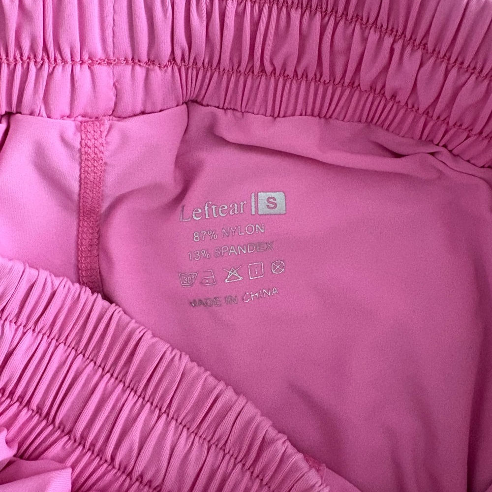 Barbie Pink Flowy Tennis Prep Preppy Built In Shorts Size Small - Picture 6 of 6